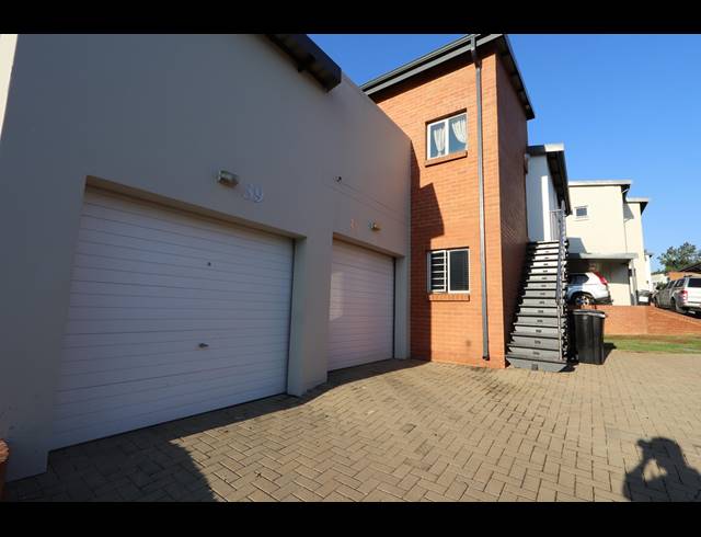 2 BEDROOM APARTMENT RENTED IN FOURWAYS